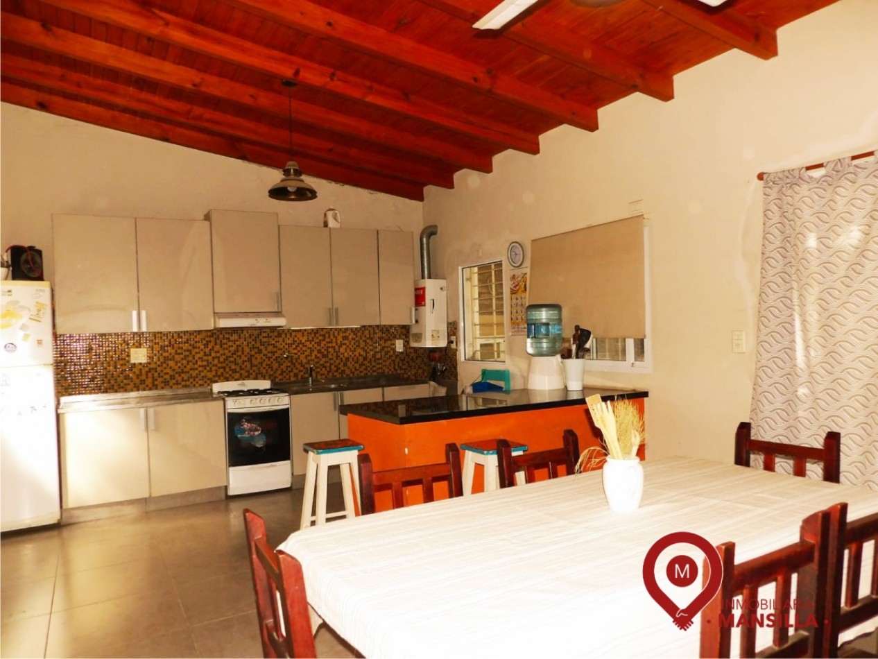 San Benito-Casa 2 Dormitorios con cochera