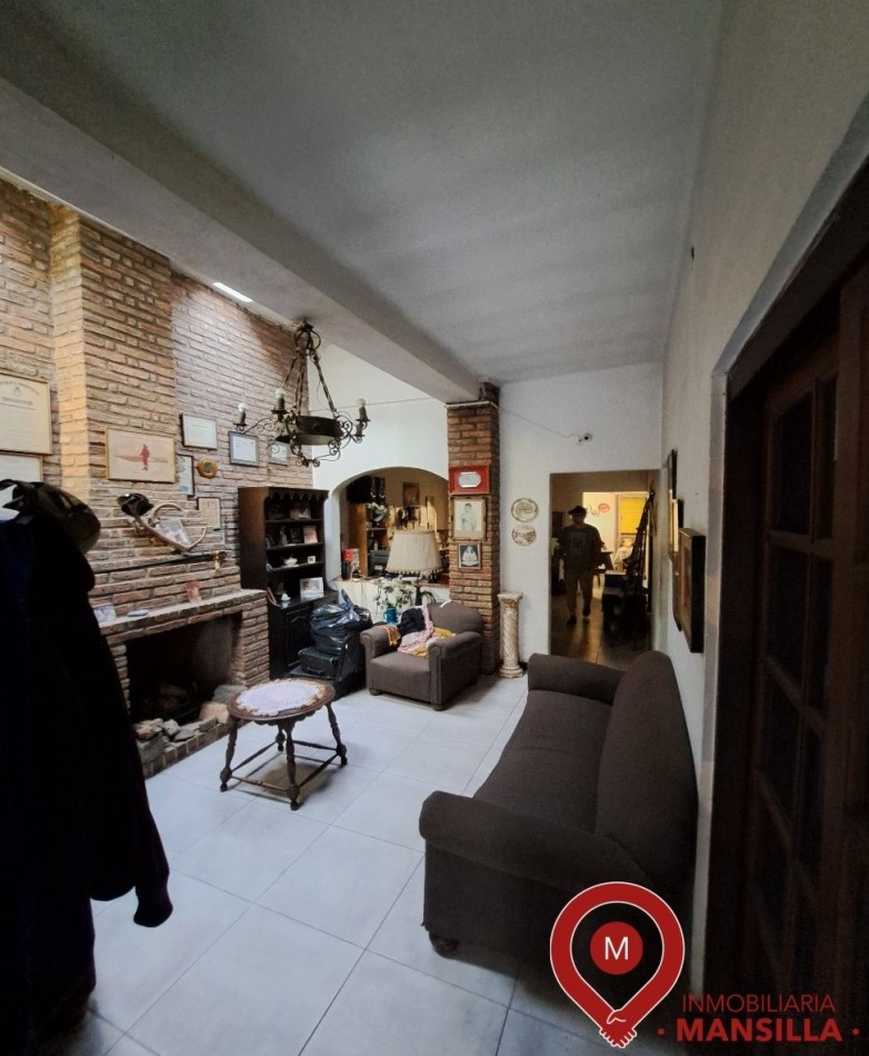 Casa Av. Ramirez -Excelente zona -